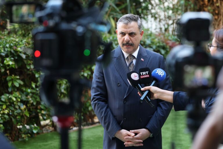 Suç Örgütlerine Sınır Ötesi Kapan: 714 İade Geldi Suç Örgütlerine Sınır Ötesi Kapan: 714 İade Geldi