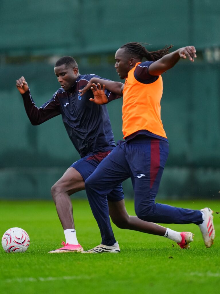 Trabzonspor'da Samsunspor Mesaisi Ve Doğum Günü Coşkusu